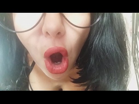 ❤️ ګرانه، ستا سوزنده مور به تاسو نن ښوونځي ته نه پریږدي ... زه تاسو ته ډیره اړتیا لرم ... ❤️❌ ❌️❤